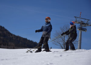 Skifahren mit Schädelhirntrauma/MS